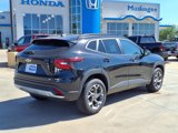 Used 2024 Chevrolet Trax LT image 2