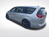 Used 2019 Chrysler Pacifica Touring Plus w/ S Appearance Package image 3