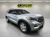 Used 2021 Ford Explorer XLT w/ Equipment Group 202A image 4