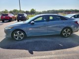 Used 2023 Hyundai Elantra Limited image 2