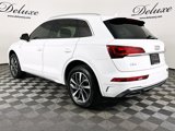 Used 2022 Audi Q5 2.0T Premium w/ Convenience Package image 4