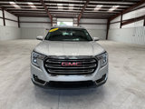 Used 2022 GMC Terrain SLT image 2