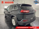 Used 2017 Jeep Cherokee Latitude w/ Cold Weather Group image 3
