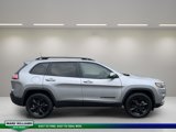 Used 2021 Jeep Cherokee Latitude Plus image 2