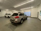 Used 2014 Subaru Outback 2.5i Premium image 6