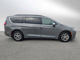 Used 2022 Chrysler Pacifica Limited image 6
