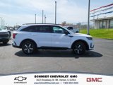 Used 2023 Kia Sorento EX w/ Panoramic Sunroof Package image 4