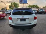 Used 2012 Toyota Highlander FWD image 4
