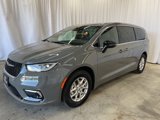 New 2025 Chrysler Pacifica Select image 3