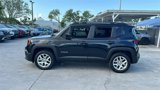 Used 2017 Jeep Renegade Latitude image 4