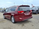 Used 2019 Chrysler Pacifica Limited image 5