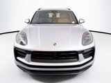 New 2025 Porsche Macan image 4