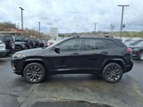 Certified 2019 Jeep Cherokee High Altitude image 2