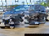 Used 2018 Chevrolet Equinox Premier image 2