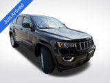 Used 2018 Jeep Grand Cherokee Laredo image 3