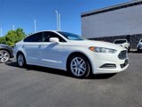 Used 2016 Ford Fusion SE image 2