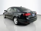 Used 2017 Volkswagen Jetta SE image 5