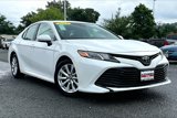 Used 2020 Toyota Camry LE image 2