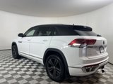 Used 2020 Volkswagen Atlas Cross Sport SE w/ Towing Package image 5