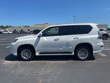 Used 2017 Lexus GX 460 image 3
