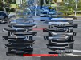 Used 2023 GMC Acadia SLE image 2
