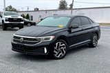 Used 2023 Volkswagen Jetta SEL image 2