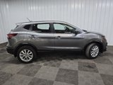 Used 2021 Nissan Rogue Sport S image 2