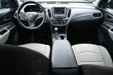 Used 2022 Chevrolet Equinox LT image 3