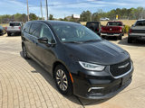 Used 2023 Chrysler Pacifica Touring-L image 5