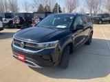 Used 2022 Volkswagen Taos SE image 3