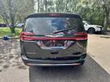 Used 2023 Chrysler Pacifica Touring-L image 5