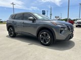 Used 2024 Nissan Rogue SV image 2