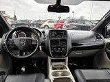 Used 2019 Dodge Grand Caravan SXT image 3