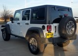 Used 2015 Jeep Wrangler Unlimited Rubicon w/ Max Tow Package image 6