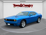 Certified 2023 Dodge Challenger SXT image 3