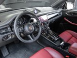 Used 2024 Porsche Macan image 4