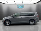 Used 2022 Chrysler Pacifica Touring-L image 5
