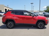 Used 2020 Jeep Compass Trailhawk image 2