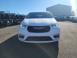 New 2025 Chrysler Pacifica Select image 3