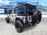 Used 2018 Jeep Wrangler Unlimited Rubicon w/ Connectivity Group image 4