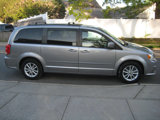 Used 2016 Dodge Grand Caravan SXT image 2