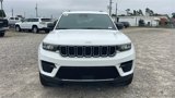 New 2025 Jeep Grand Cherokee Laredo w/ Luxury Tech Group I image 2