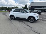 Used 2024 Hyundai Venue SEL image 3