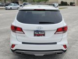 Used 2017 Hyundai Santa Fe SE image 3