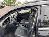 Used 2021 Volkswagen Tiguan SE w/ Panoramic Sunroof Package image 6