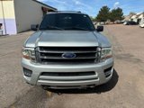 Used 2016 Ford Expedition XLT image 2