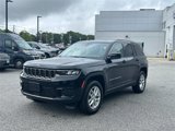 Used 2025 Jeep Grand Cherokee Laredo X image 6