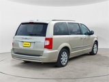Used 2015 Chrysler Town & Country Touring w/ Driver Convenience Group image 5
