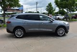 Used 2021 Buick Enclave Essence image 4