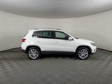 Used 2016 Volkswagen Tiguan SE image 6